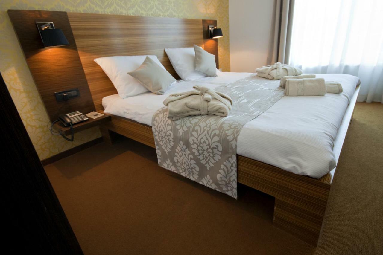 Gold Club & Casino Hotel